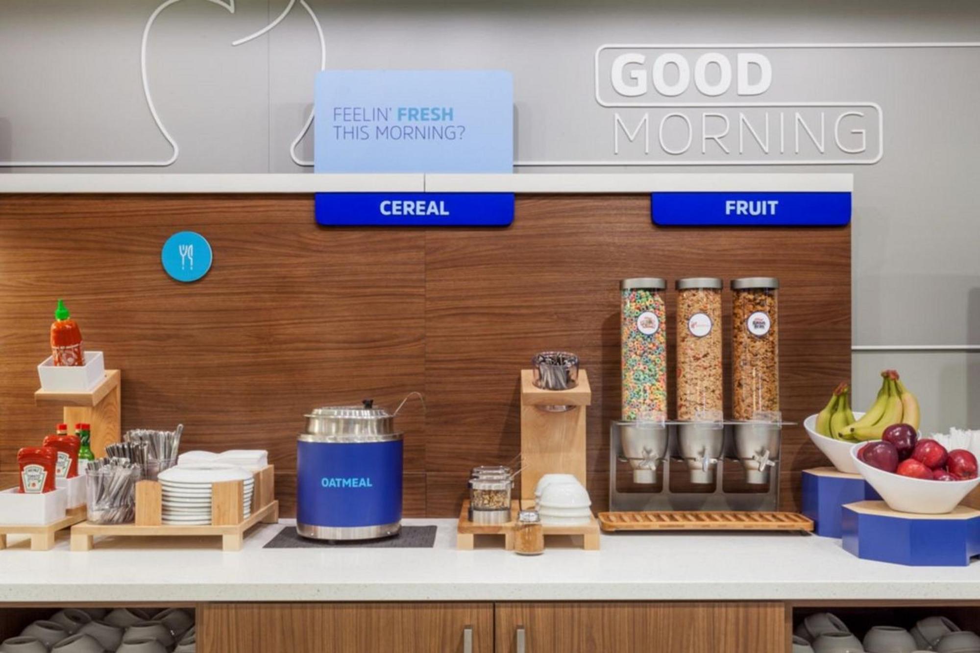 Holiday Inn Express & Suites Austin Airport East By Ihg Εξωτερικό φωτογραφία