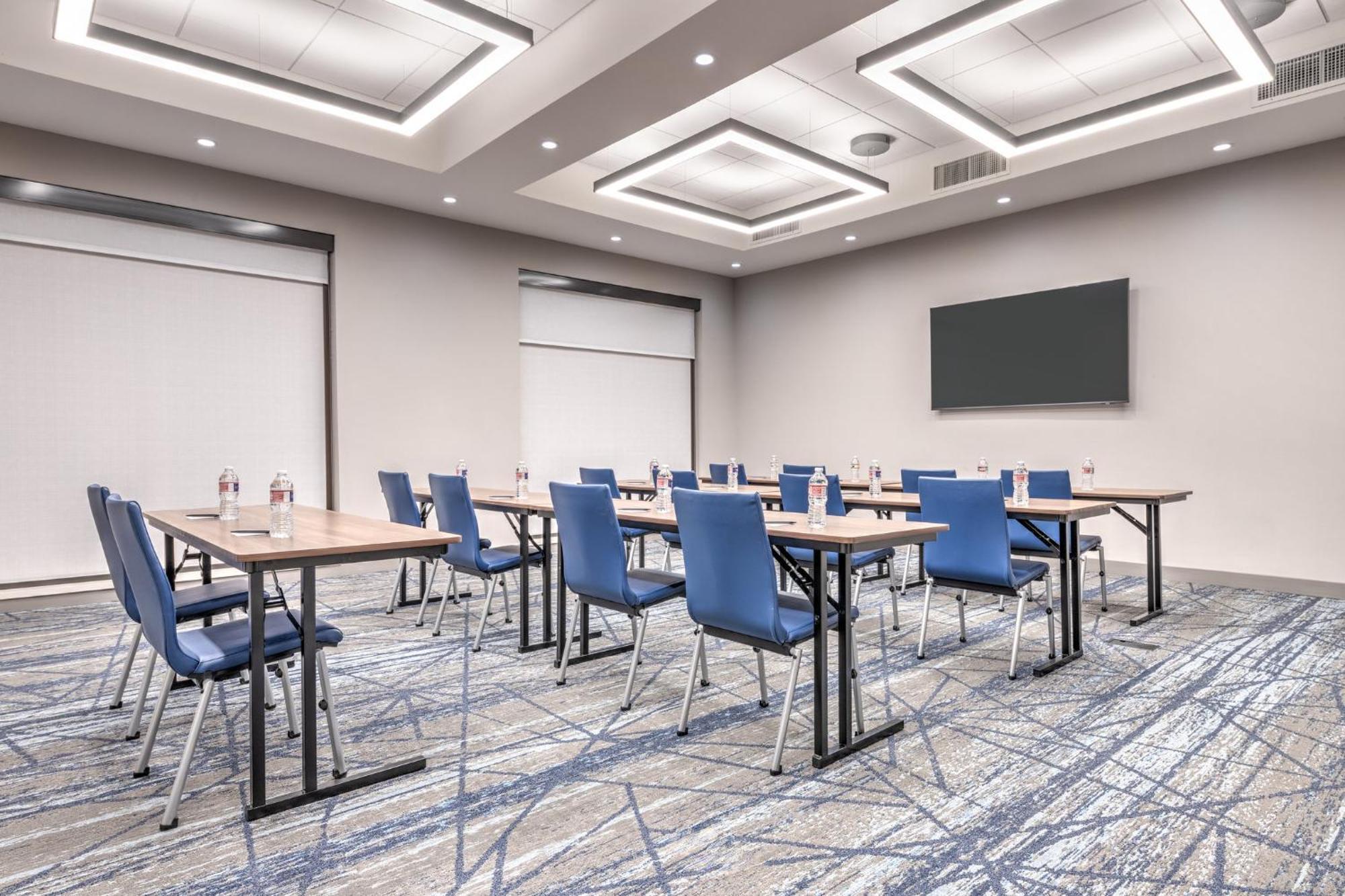 Holiday Inn Express & Suites Austin Airport East By Ihg Εξωτερικό φωτογραφία